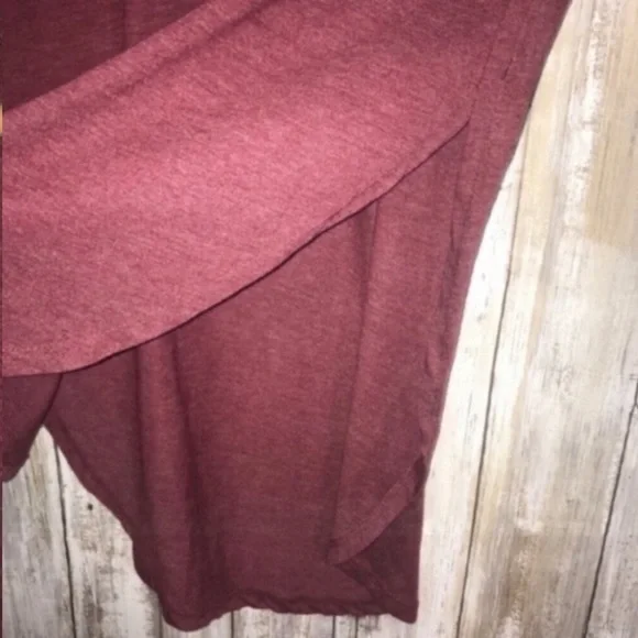 NCAA South Carolina Gamecocks High Low Tee - Picture 5 of 6